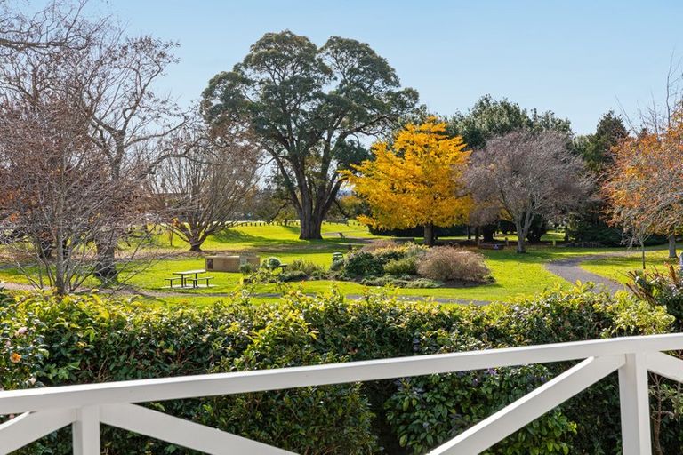 Photo of property in 1b Begonia Way, Greerton, Tauranga, 3112