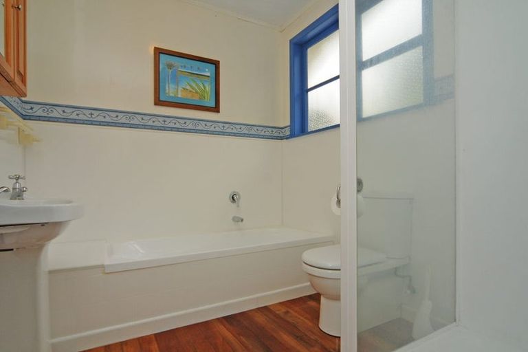 Photo of property in 20 Silverbirch Grove, Churton Park, Wellington, 6037