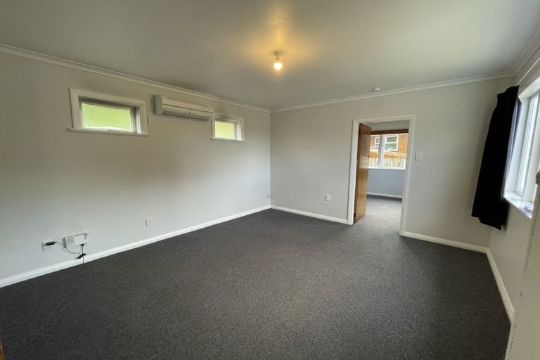 Photo of property in 90 Ironside Road, Johnsonville, Wellington, 6037