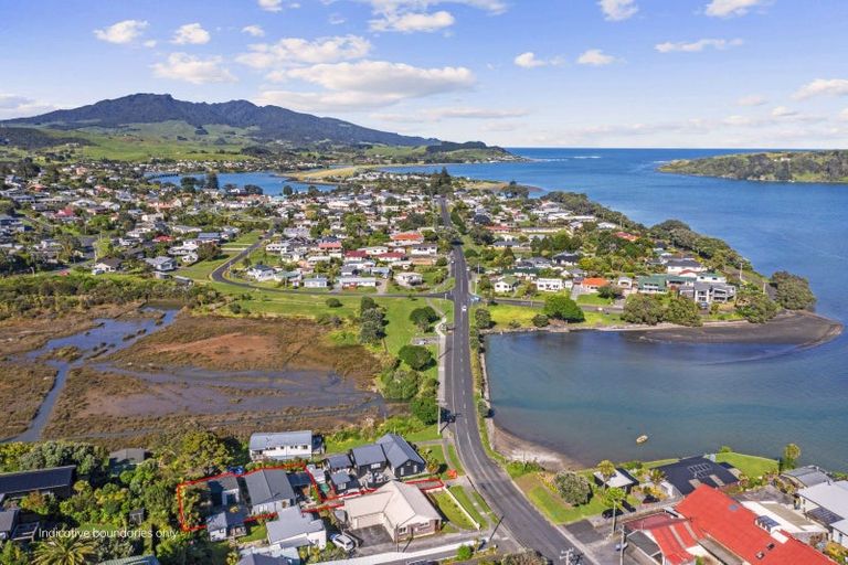 Photo of property in 43a Wallis Street, Raglan, 3225