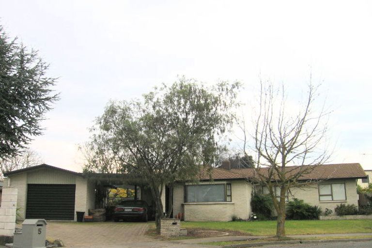 Photo of property in 6 Ridley Place, Taradale, Napier, 4112