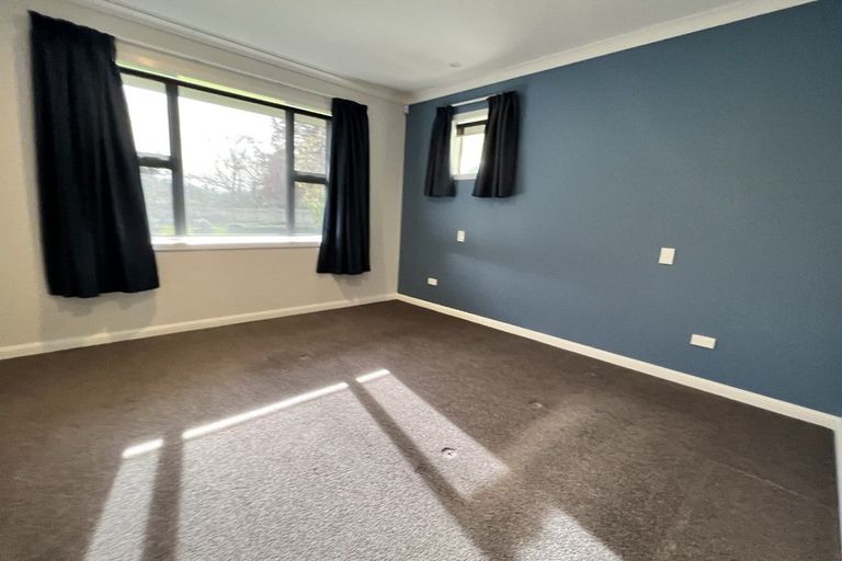 Photo of property in 3-9 Seddon Street, Waikanae, 5036