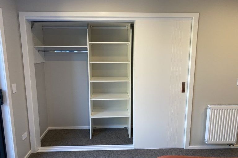 Photo of property in 2/7 Grays Road, Plimmerton, Porirua, 5026