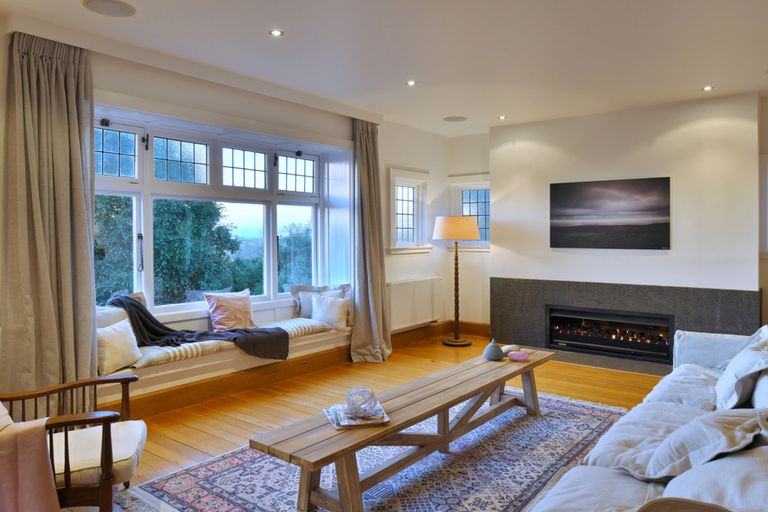 Photo of property in 103 Hackthorne Road, Cashmere, Christchurch, 8022