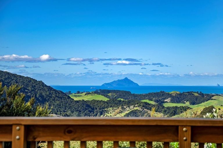 Photo of property in 633 Ormiston Road, Waipu, 0582