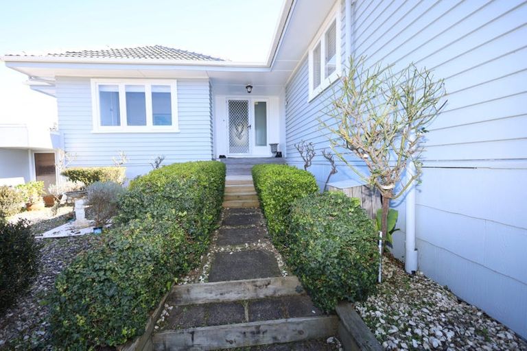 Photo of property in 74 Otumoetai Road, Judea, Tauranga, 3110