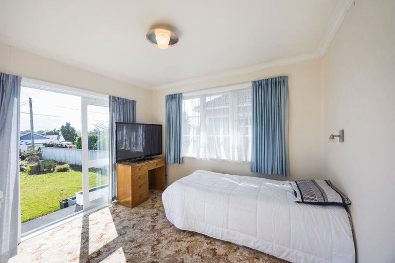 Photo of property in 196 Cambridge Street, Levin, 5510