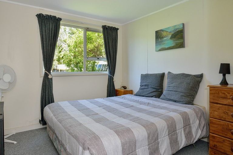 Photo of property in 75 Fortescue Street, Mahia, 4198