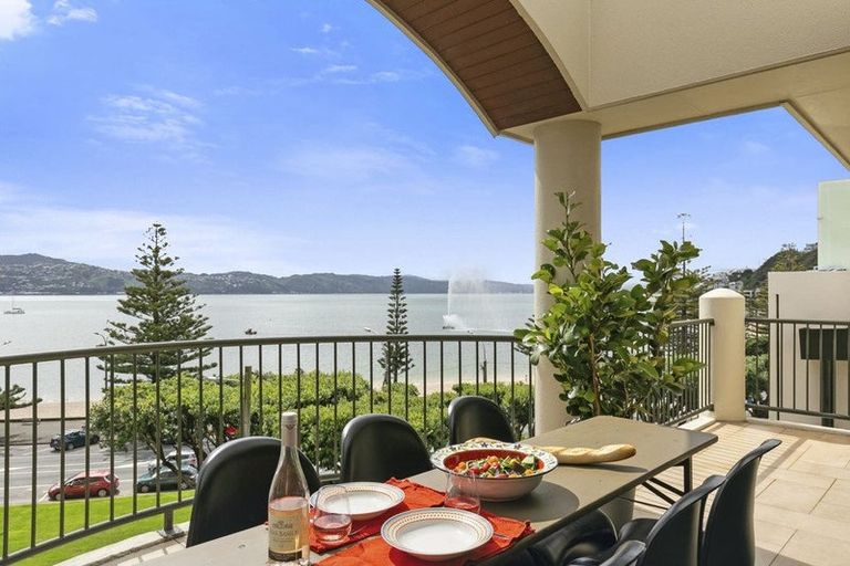 Photo of property in 15/22 Oriental Terrace, Oriental Bay, Wellington, 6011