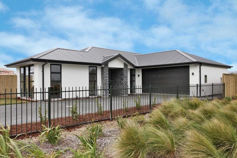 Photo of property in 22 Josephine Crescent, Aidanfield, Christchurch, 8025