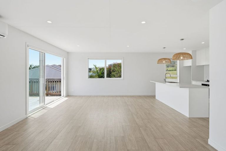 Photo of property in 34 Eagles Way, Cable Bay, 0420