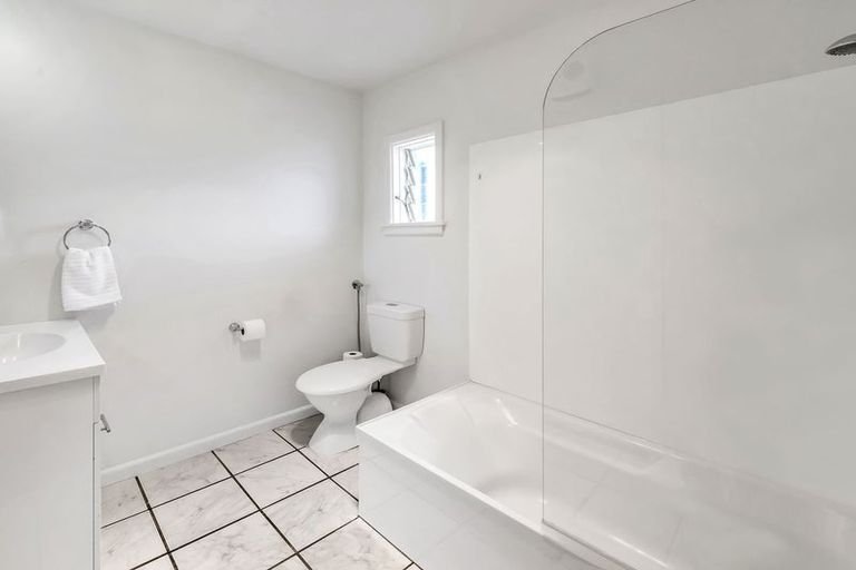 Photo of property in 35 Leeston And Lake Road, Leeston, 7632