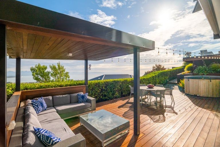 Photo of property in 3 Zeehaen Place, Britannia Heights, Nelson, 7010