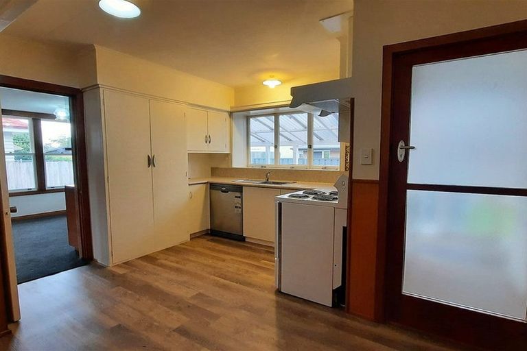 Photo of property in 40 Peer Street, Upper Riccarton, Christchurch, 8041