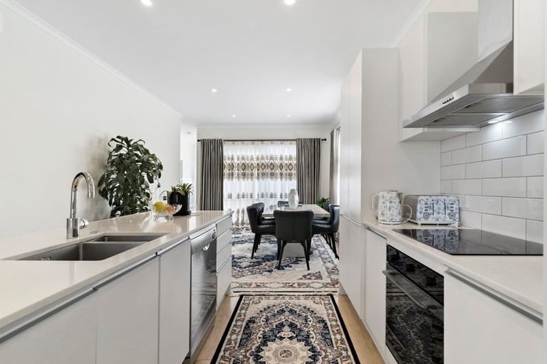 Photo of property in 10 Grey Warbler Road, Hobsonville, Auckland, 0616