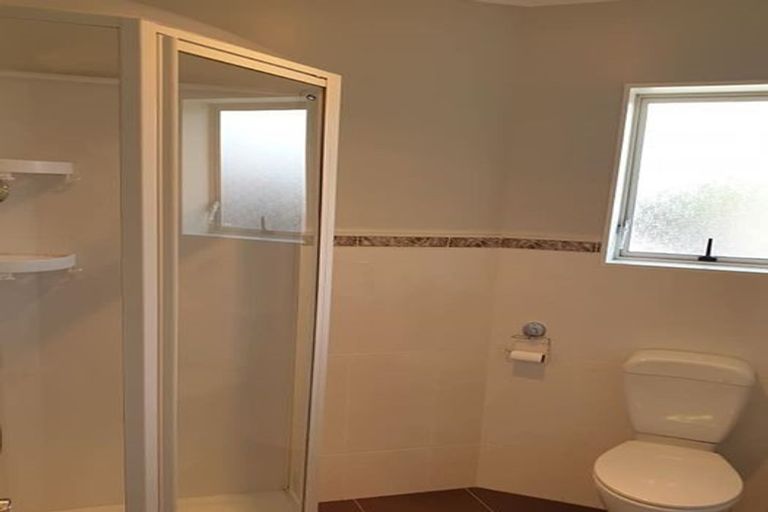 Photo of property in 12 Prado Drive, Pukekohe, 2120