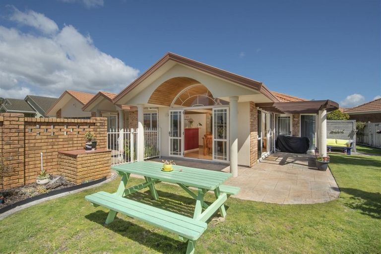 Photo of property in 18 Monterey Key, Papamoa Beach, Papamoa, 3118