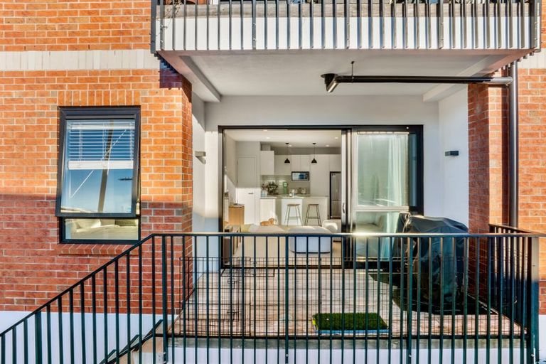 Photo of property in 3/81g Mapou Road, Hobsonville, Auckland, 0616