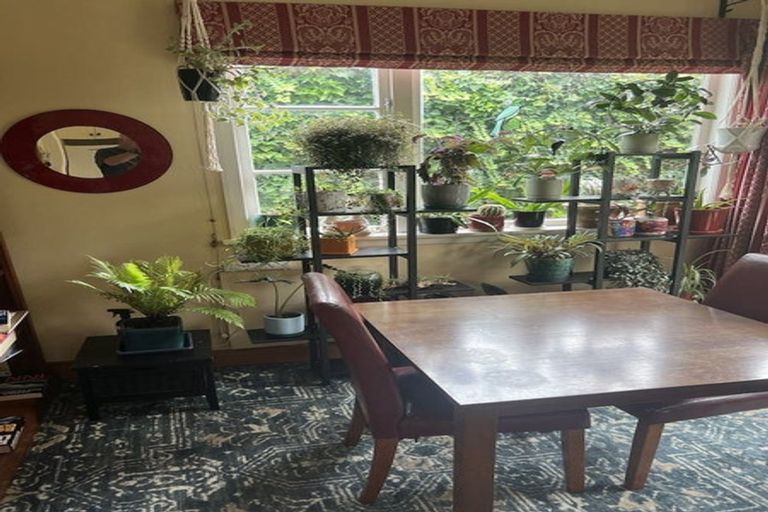 Photo of property in 20 Ranui Terrace, Tawa, Wellington, 5028