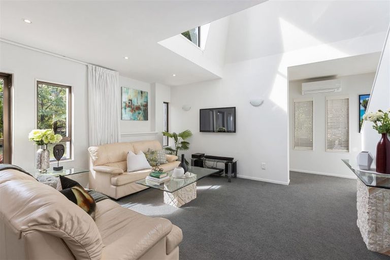 Photo of property in 26 Aberdeen Road, Campbells Bay, Auckland, 0620