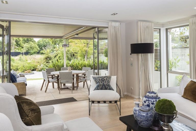 Photo of property in 176 Clyde Road, Burnside, Christchurch, 8053