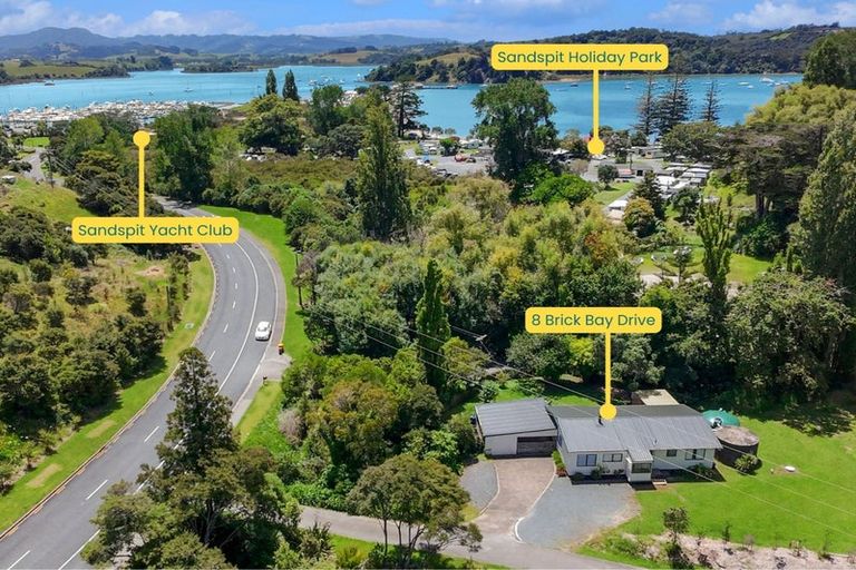 Photo of property in 8 Brick Bay Drive, Sandspit, Warkworth, 0982