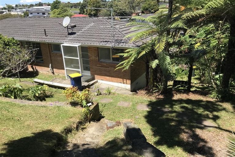 Photo of property in 1/16a Diana Drive, Glenfield, Auckland, 0627