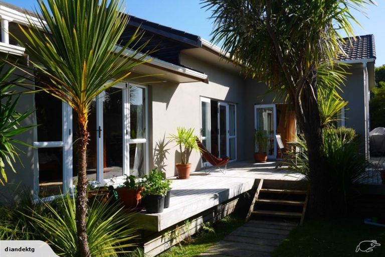 Photo of property in 163 Ocean Beach Road, Tairua, 3508