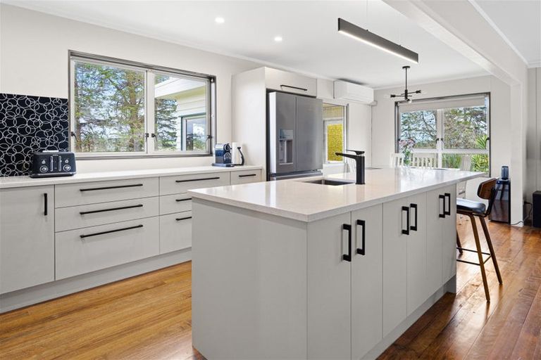 Photo of property in 1 Domain Road, Kawakawa, 0210