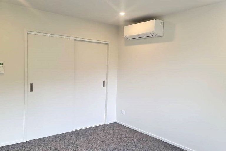 Photo of property in 42c Don Buck Road, Massey, Auckland, 0614