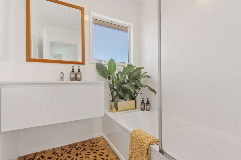 Photo of property in 4 Belray Place, Papamoa Beach, Papamoa, 3118