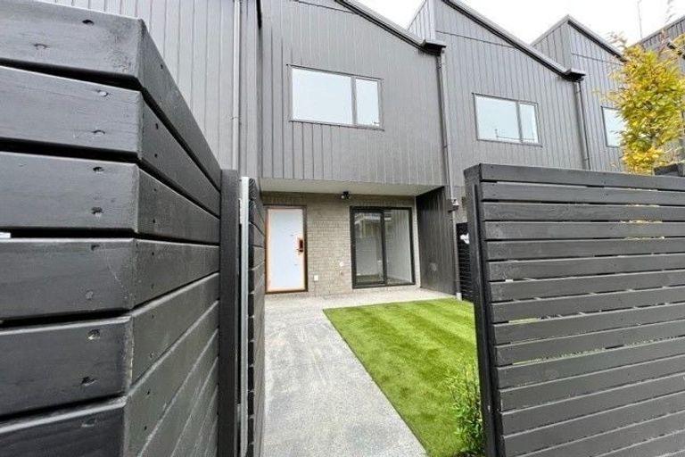 Photo of property in 20/28 Westgate Drive, Westgate, Auckland, 0614