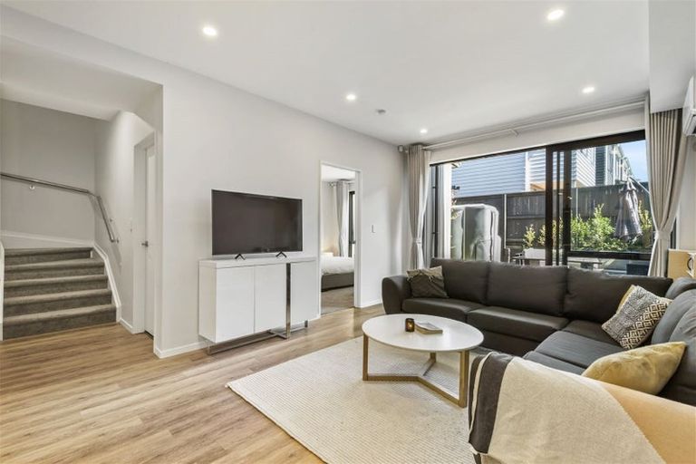 Photo of property in 25 Waterlily Street, Hobsonville, Auckland, 0616