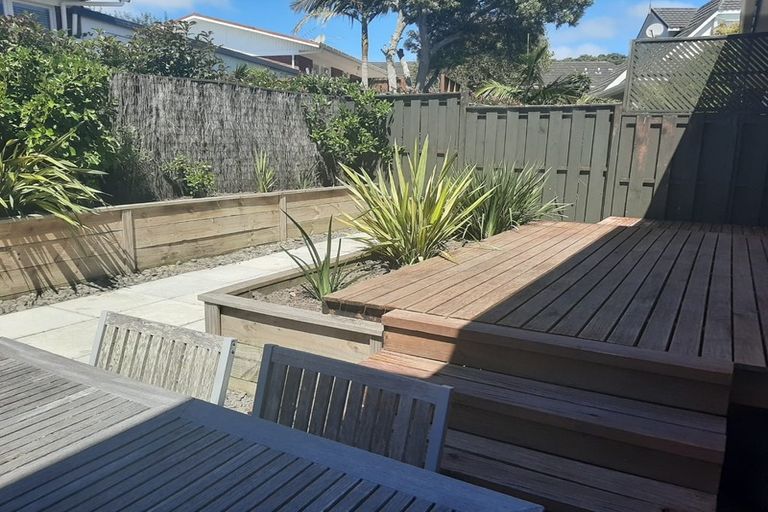 Photo of property in 2/48a Northboro Road, Belmont, Auckland, 0622