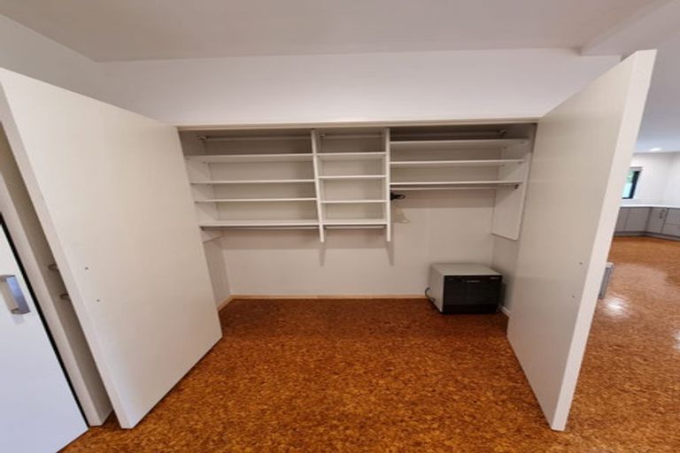 Photo of property in 22 Learmonth Avenue, Birkenhead, Auckland, 0626