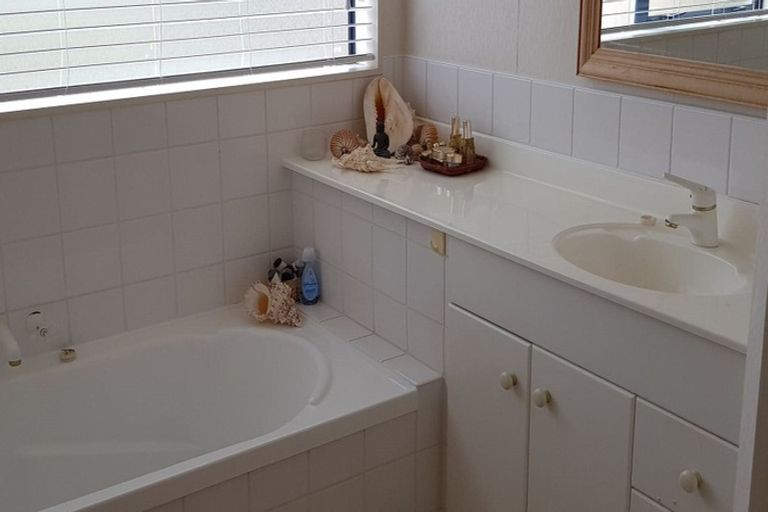 Photo of property in 11 Daviot Place, Te Kamo, Whangarei, 0112