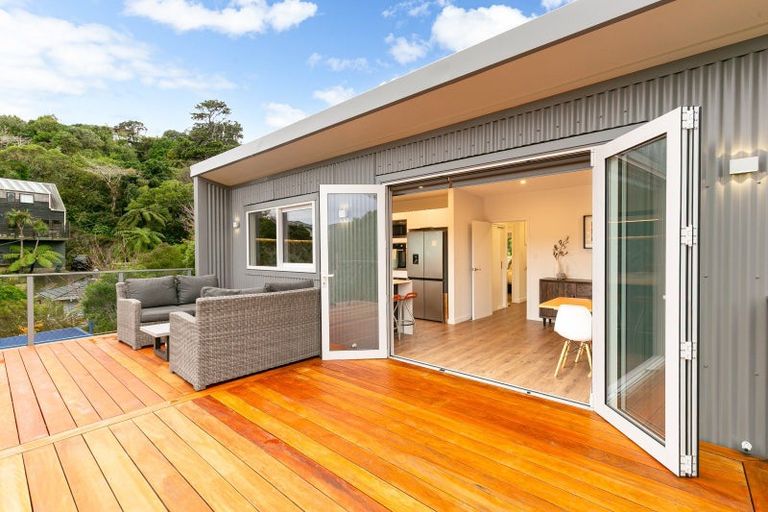 Photo of property in 11 Rutland Way, Wadestown, Wellington, 6012