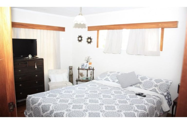 Photo of property in 11 Te Puia Street, Te Kamo, Whangarei, 0112