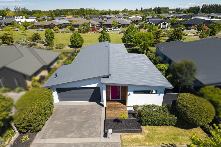 Photo of property in 35 Taiore Crescent, Marshland, Christchurch, 8083