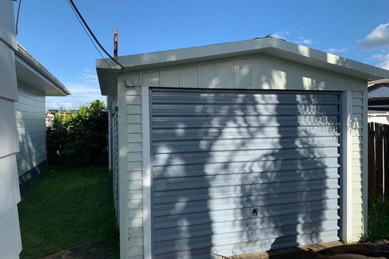 Photo of property in 3 Dianne Louise Drive, Half Moon Bay, Auckland, 2012
