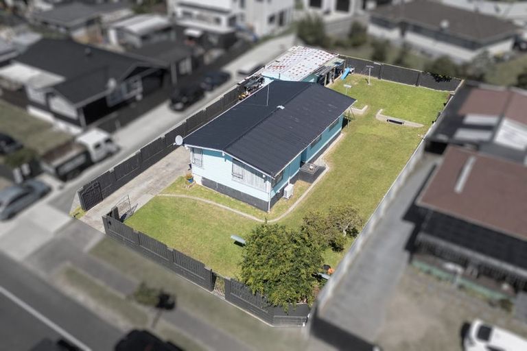 Photo of property in 6 Burbank Avenue, Manurewa, Auckland, 2102