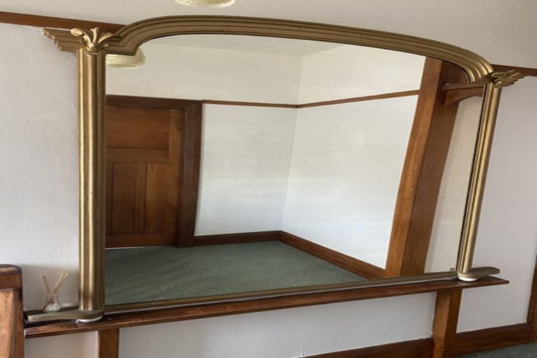 Photo of property in 35 Wharfe Street, South Hill, Oamaru, 9400