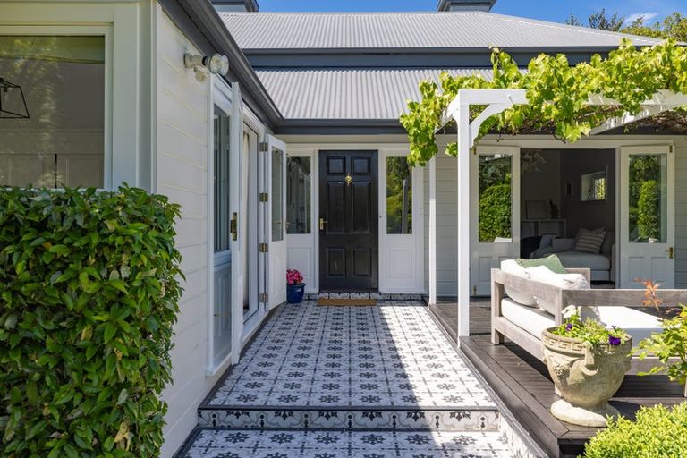 Photo of property in 34 Glandovey Road, Fendalton, Christchurch, 8052