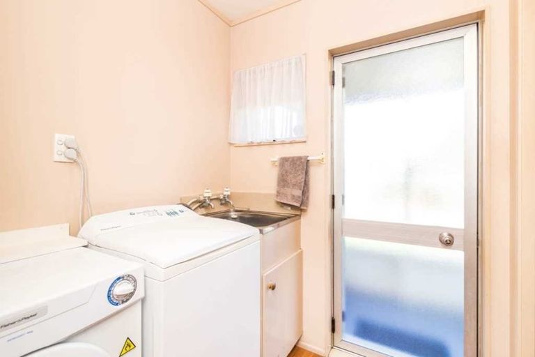 Photo of property in 2/26 Tobin Place, Richmond Heights, Taupo, 3330