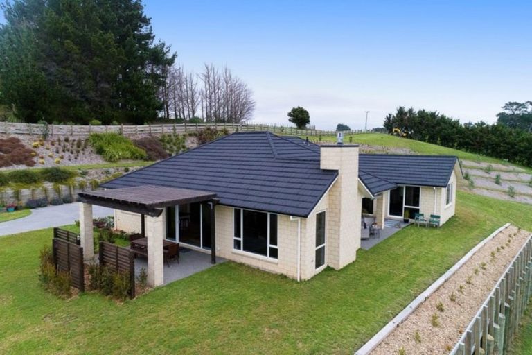 Photo of property in 98 Huia Road, Pokeno, 2472