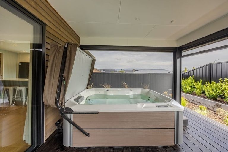 Photo of property in 7 Dingle Street, Lake Hawea, 9382