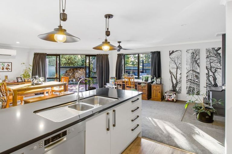 Photo of property in 9a Eric Batchelor Place, Waimate, 7924