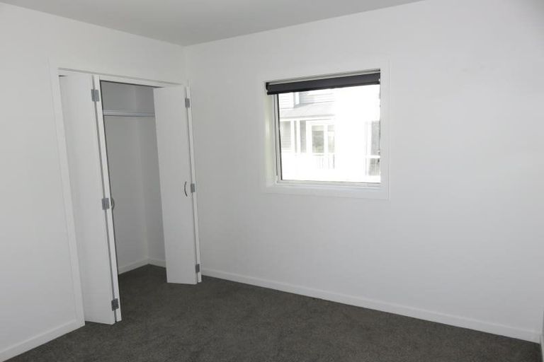 Photo of property in 56c Nicholson Road, Khandallah, Wellington, 6035