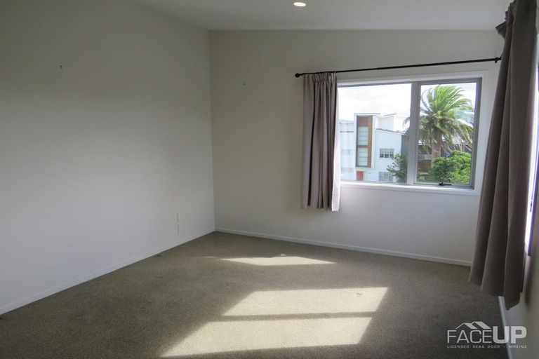 Photo of property in 49 Buckley Avenue, Hobsonville, Auckland, 0616