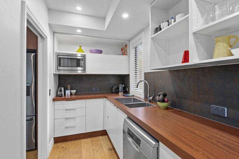 Photo of property in 117 Glandovey Road, Strowan, Christchurch, 8052